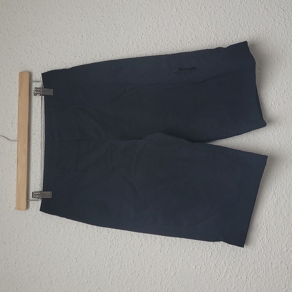 Lululemon Athletica Black Capris; Size 4